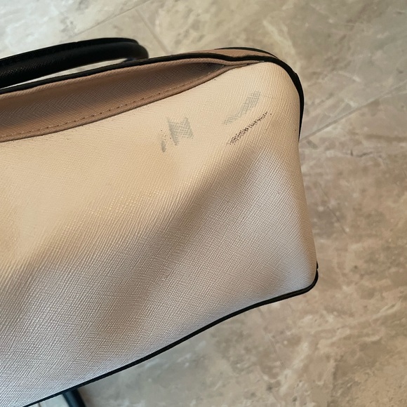 Kate Spade Shoulder Strap Large Tote with Envelope Front Pocket Pink and White - Picture 5 of 6